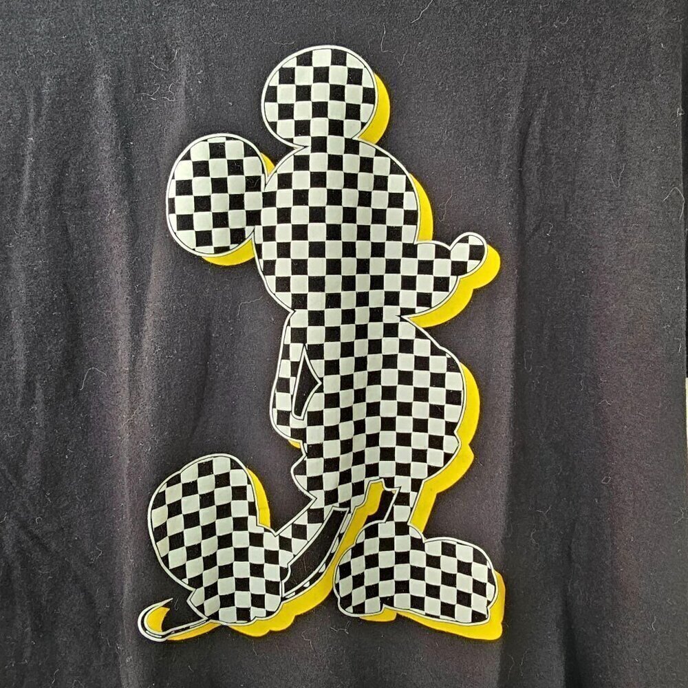 Disney Mickey Mouse Checkered Flag Outline on Black Graphic TShirt Unisex L NEW
